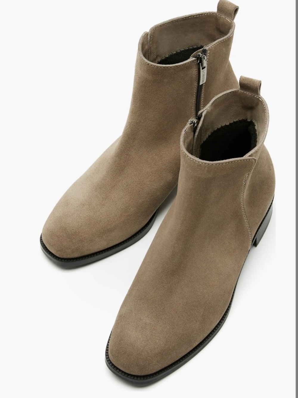 La Canadienne 
klive City Dry™ Waterproof Bootie 
$535 Caribou Suede women Sz 6